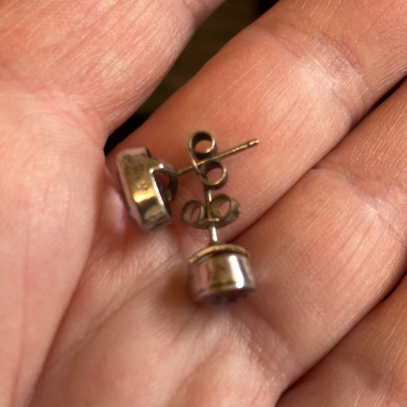 Vintage Shiptonia England Sterling Silver & Amethyst Pierced Earrings - Picture 6 of 6